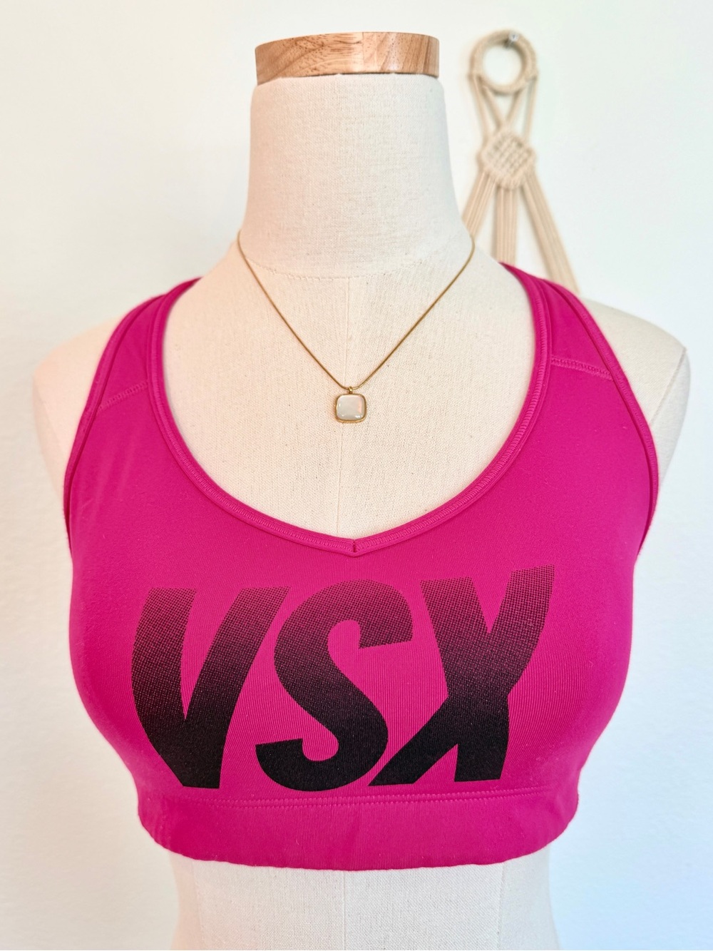 Victoria’s Secret Magenta Fuchsia Pink VSX Player Racerback Sports Bra Bralette